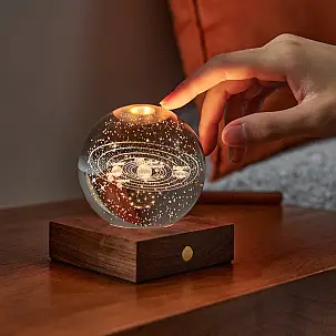 Sfera di cristallo con luce