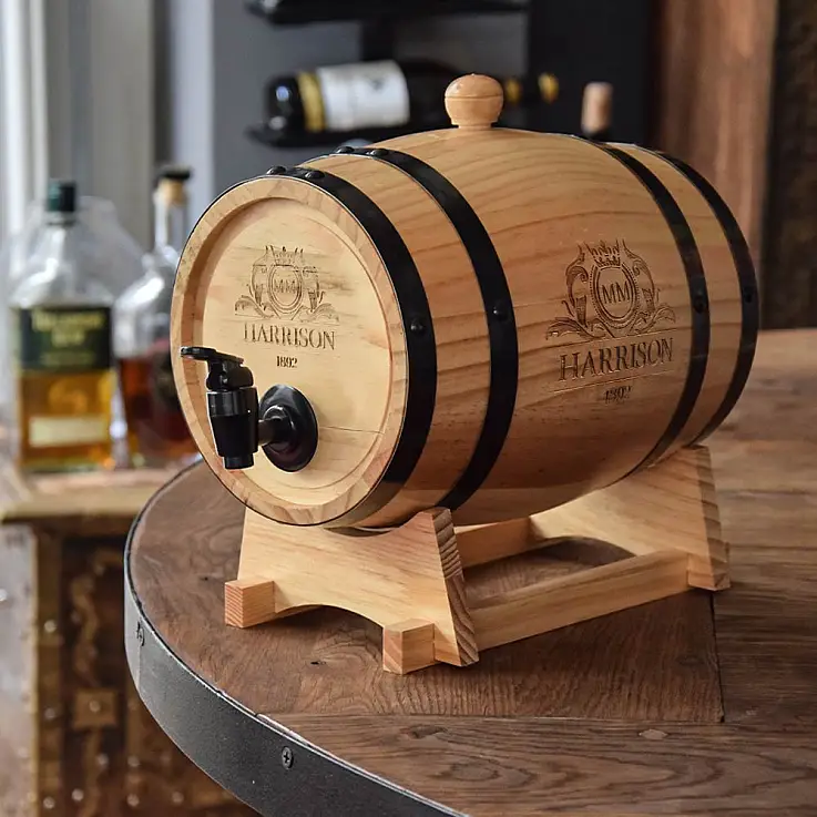 Barile di legno per servire vino o whisky